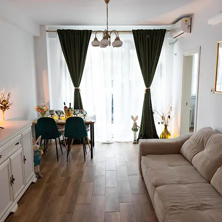 Appartamento Yzy Seaside Mamaia Nord Năvodari