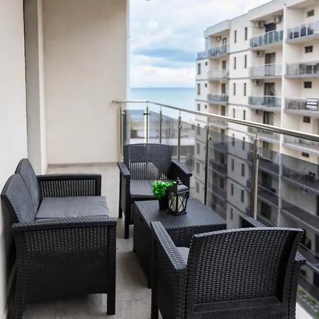 Yzy Seaside Mamaia Nord *